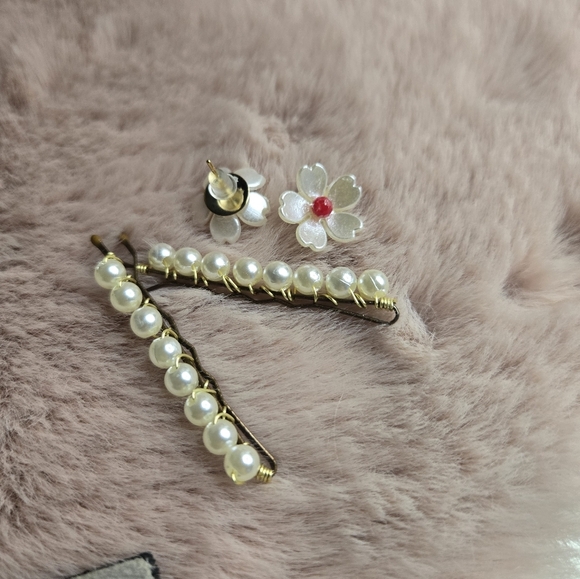 Studs and Barrett set - Picture 6 of 6